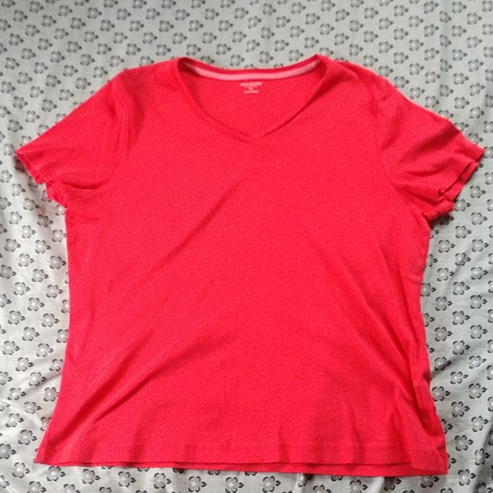 Jones New York signature tee shirt